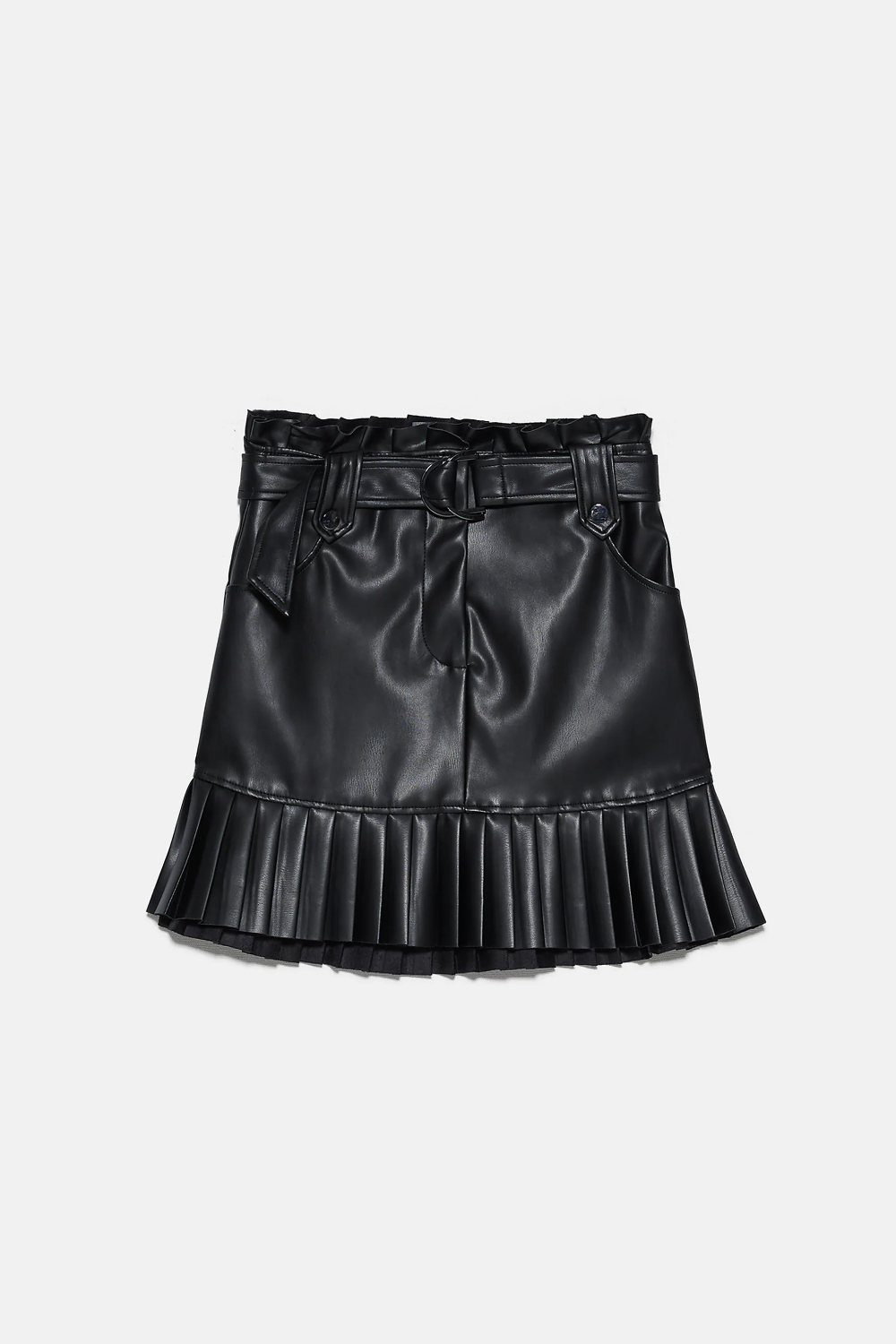 https://flyfiercefab.com/wp-content/uploads/2020/07/Zara-black-faux-leather-pleated-mini-skirt.png