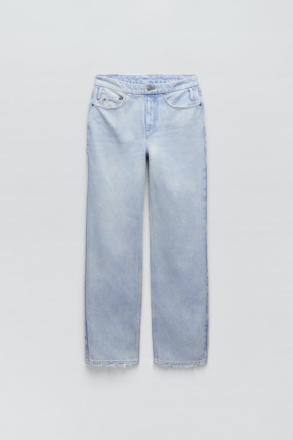 https://flyfiercefab.com/wp-content/uploads/2022/05/Good-American-X-Zara-90s-Relaxed-Jeans.png