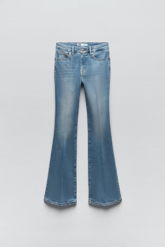 https://flyfiercefab.com/wp-content/uploads/2022/05/Good-American-X-Zara-Classic-Bootcut-Jeans.png
