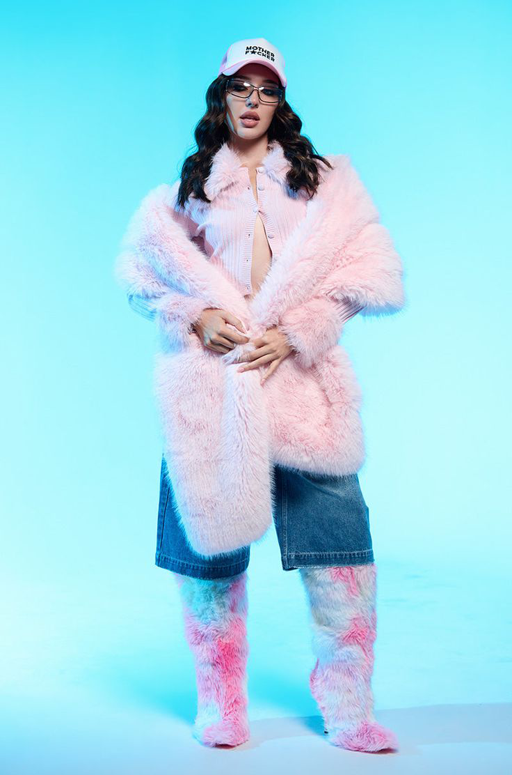 https://flyfiercefab.com/wp-content/uploads/2025/02/Akira-Soft-Life-Pink-Fur-Scarf.png